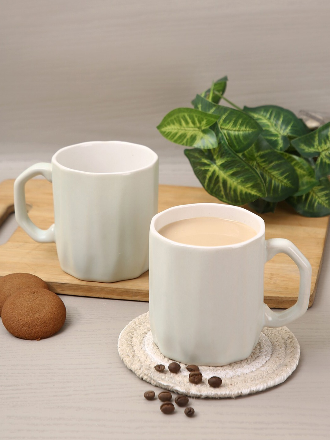 

Aapno Rajasthan Set of 6 White Textured Ceramic Glossy Mugs