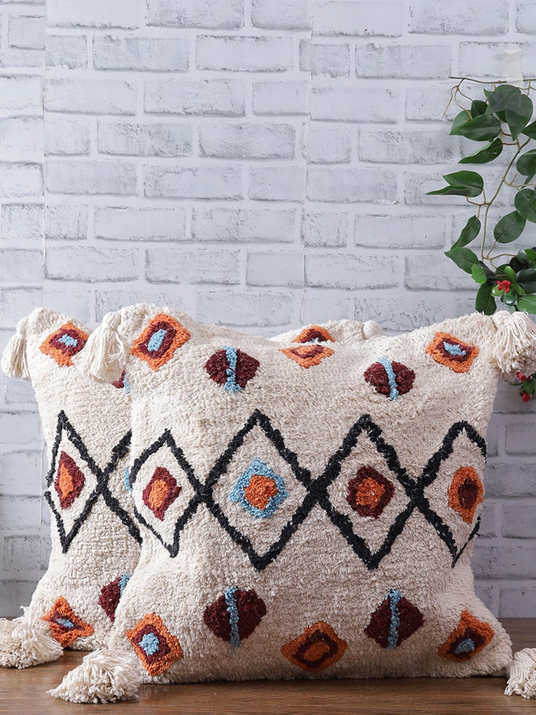 

eyda Cream-Coloured & Black Set of 2 Hand Woven Cotton Square Cushion Covers