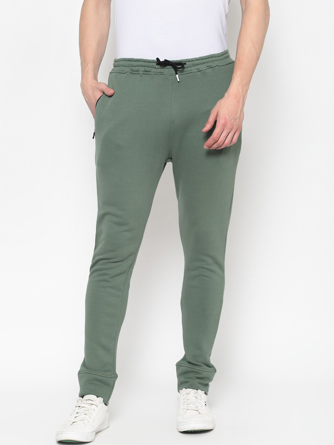 

PAUSE SPORT Men Olive Green Solid Slim-Fit Antimicrobial Cotton Joggers