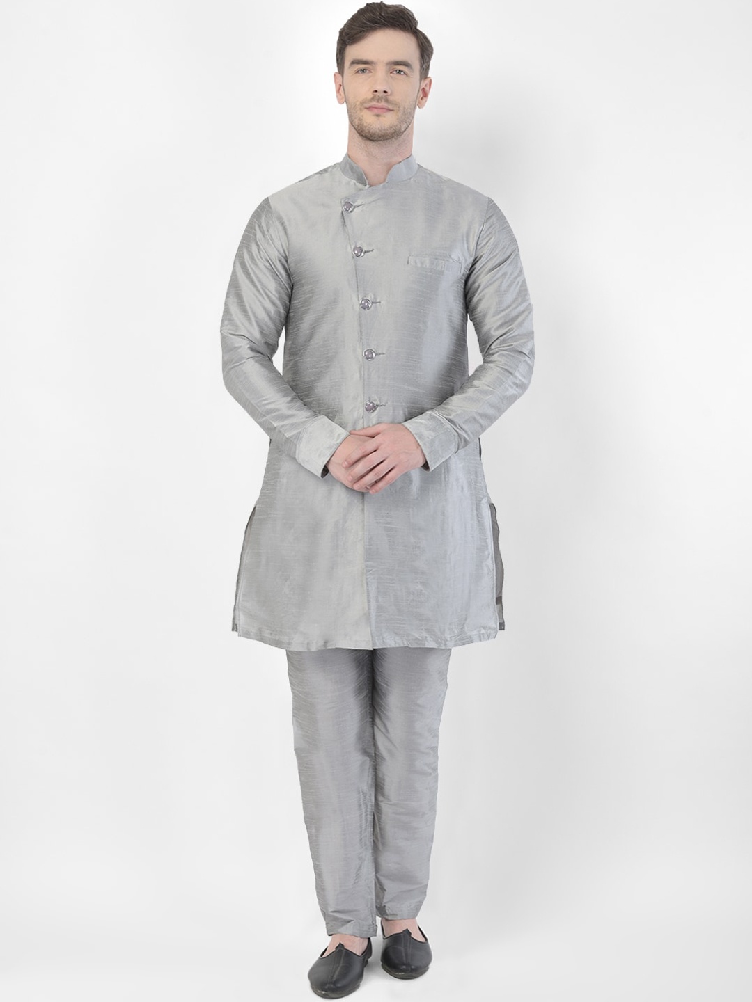 

SG LEMAN Men Grey Raw Silk Kurta with Pyjamas