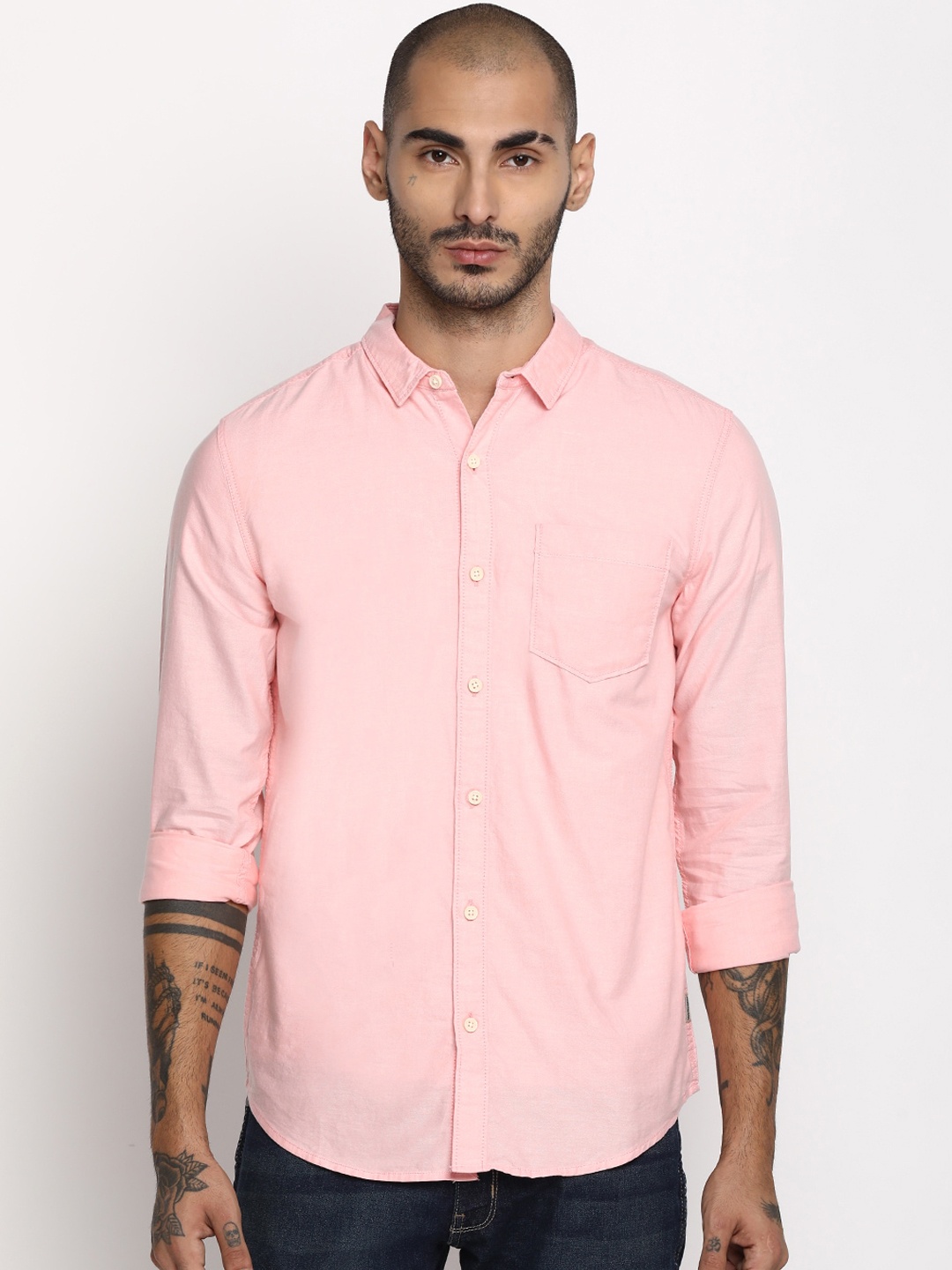 

Wrangler Men Orange Solid Slim Fit Casual Shirt