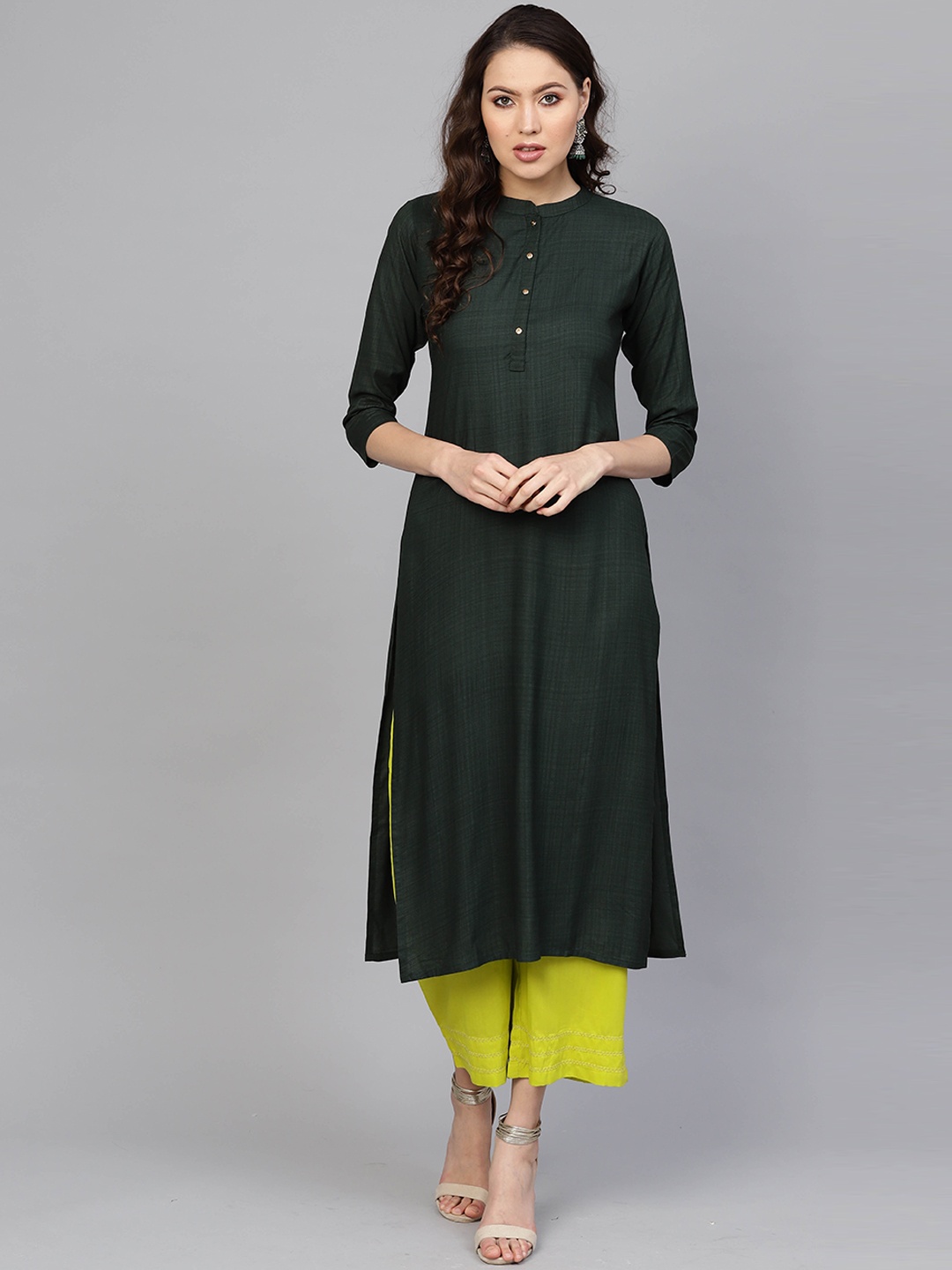 

Indo Era Women Green Solid Straight Kurta