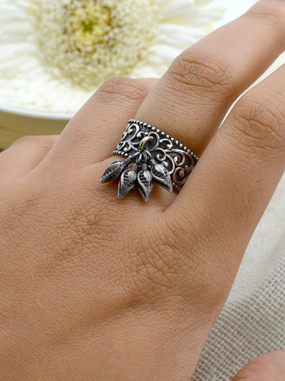

TEEJH Oxidised Silver-Toned Adjustable Finger Ring