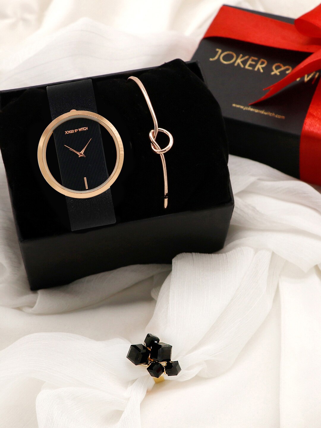 

JOKER & WITCH Women Black & Gold-Toned Love Triangle Watch Gift Set JWLT51