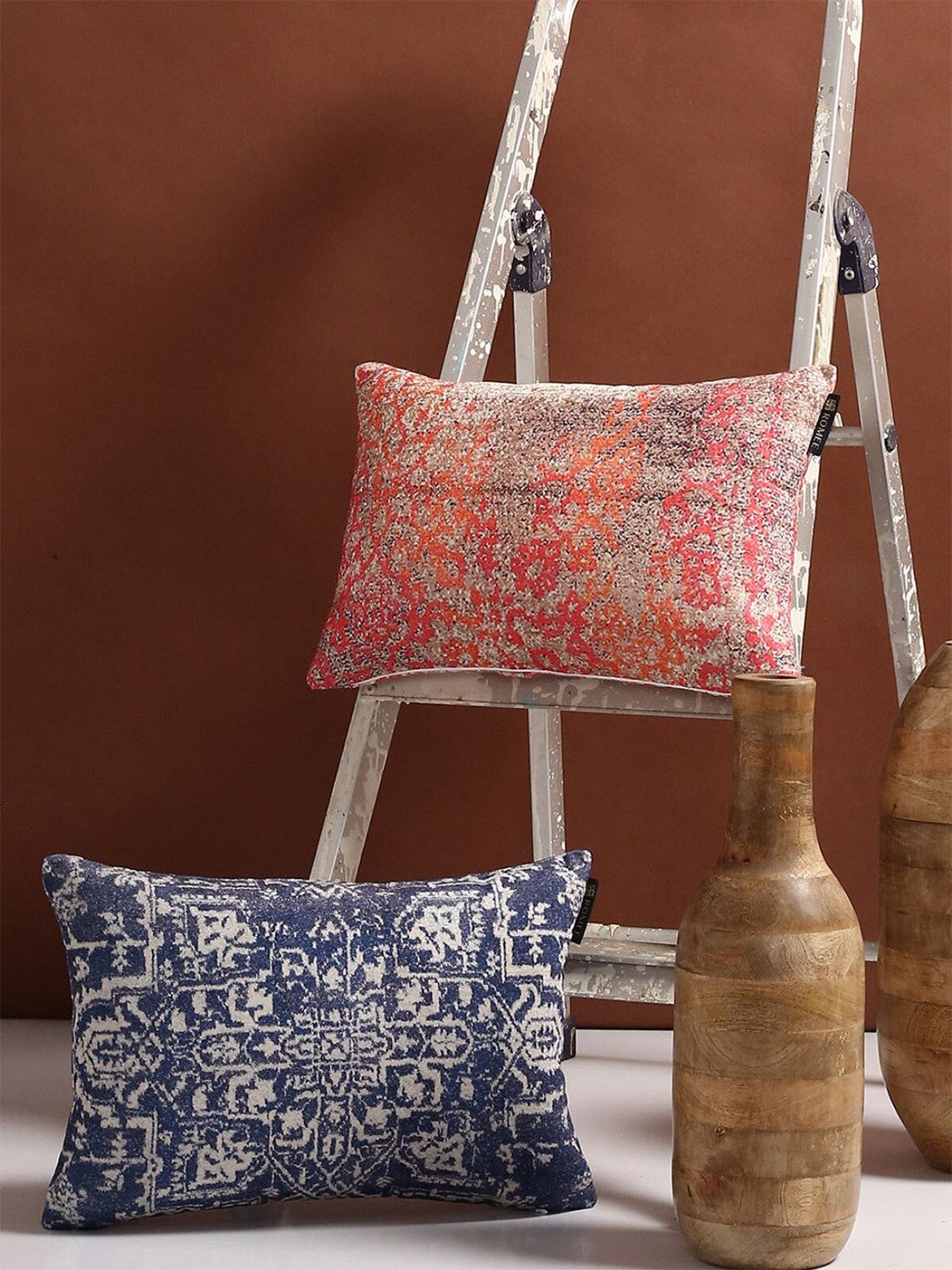 

ROMEE Beige & Blue Set of 2 Ethnic Motifs Rectangle Cushion Covers