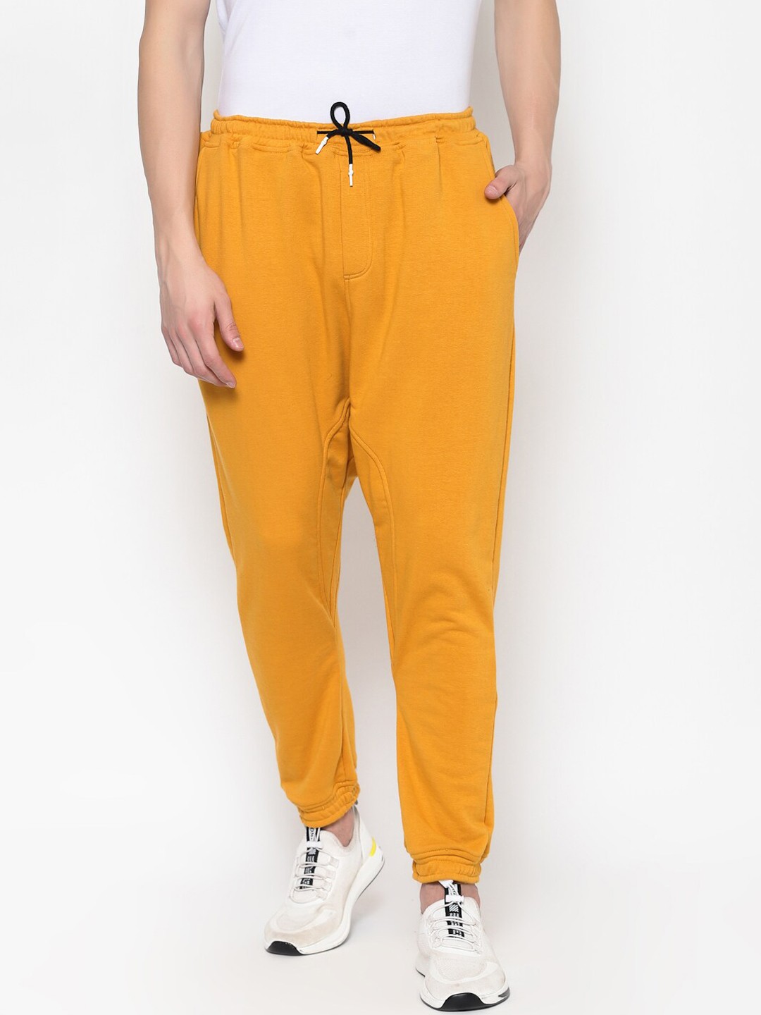

PAUSE SPORT Men Mustard Yellow Solid Antimicrobial Cotton Straight Fit Joggers