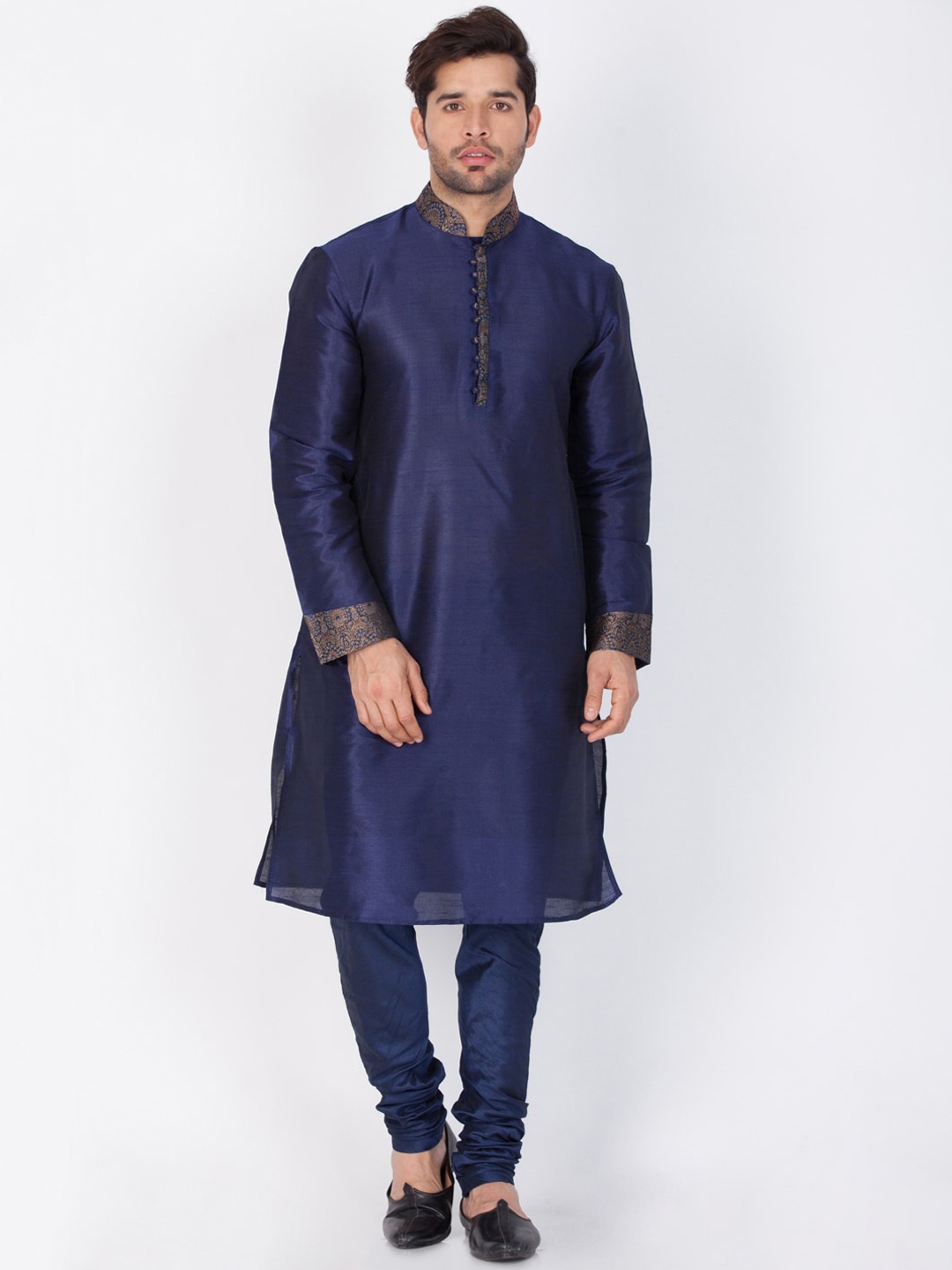 VASTRAMAY Men Blue Solid Straight Kurta with Churidar