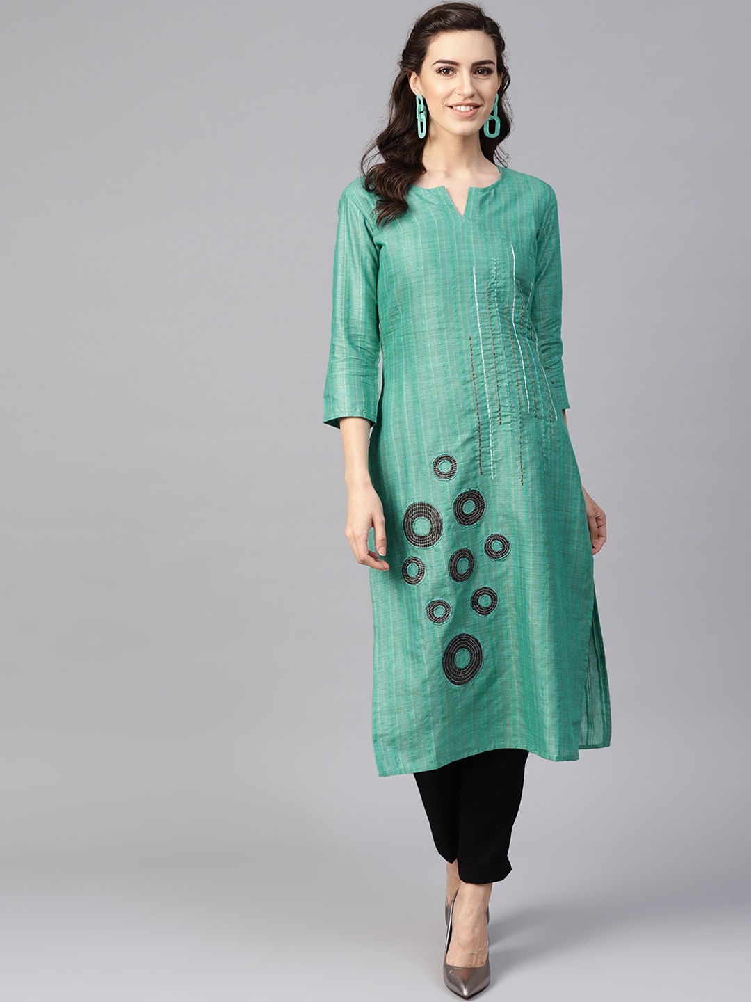 

Yufta Women Green Geometric Embroidered Keyhole Neck Thread Work Kurta