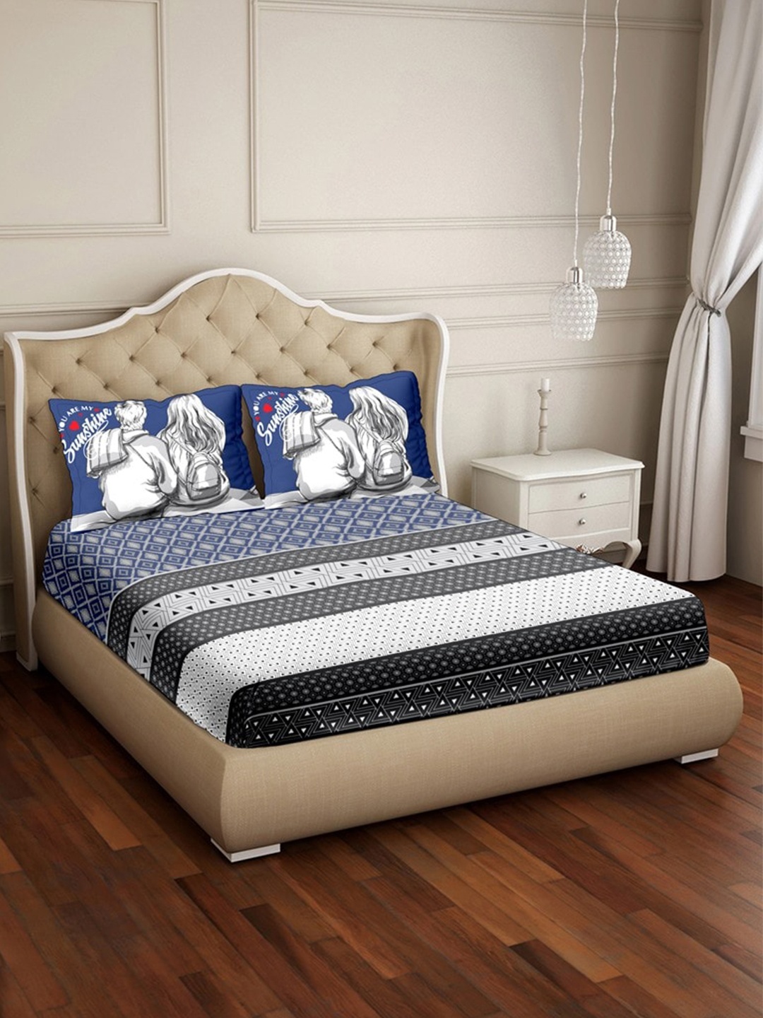 

BELLA CASA Blue & White Geometric 250 TC King Bedsheet with 2 Pillow Covers