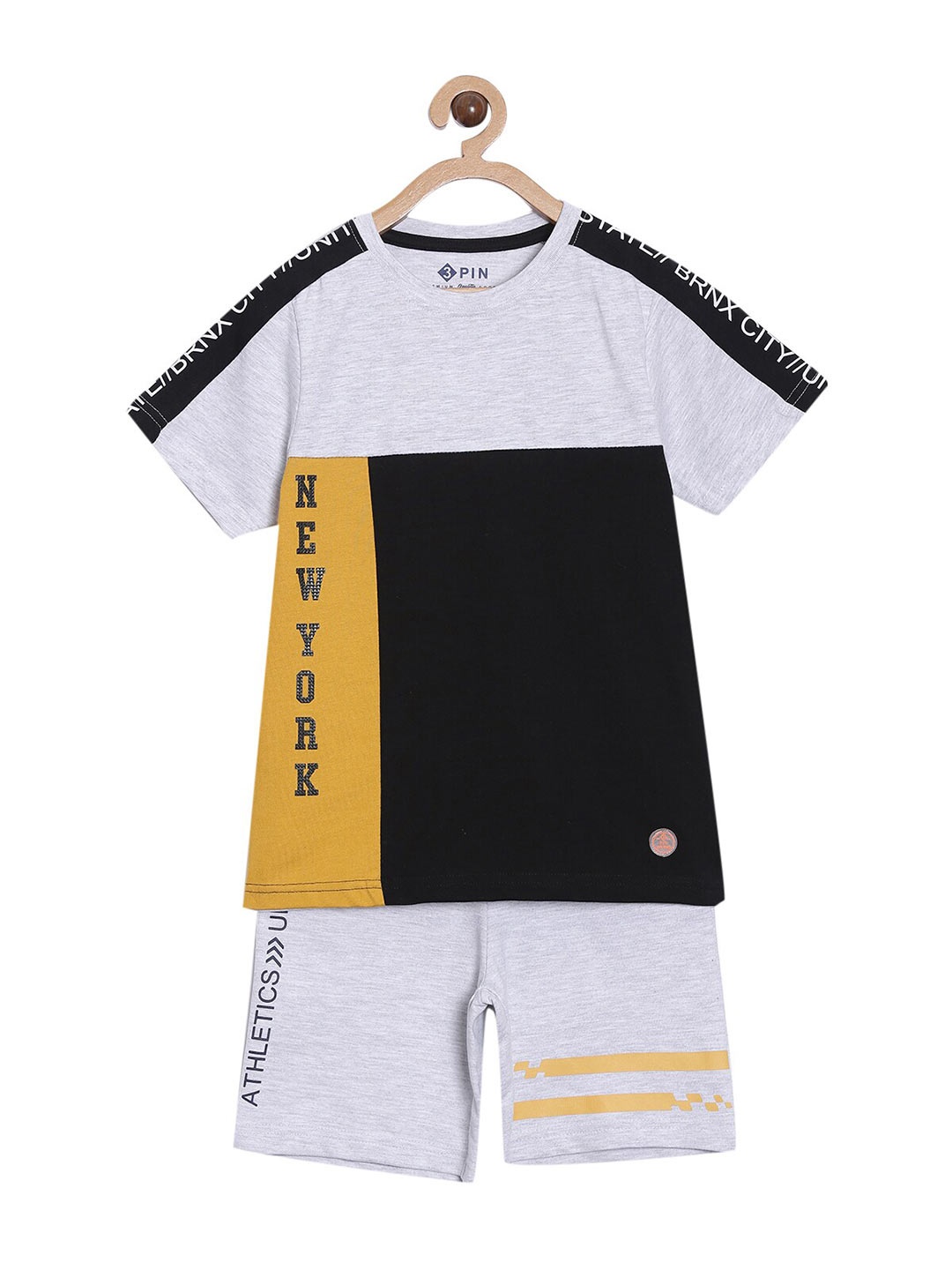 

3PIN Boys Grey & Black Colourblocked T-shirt