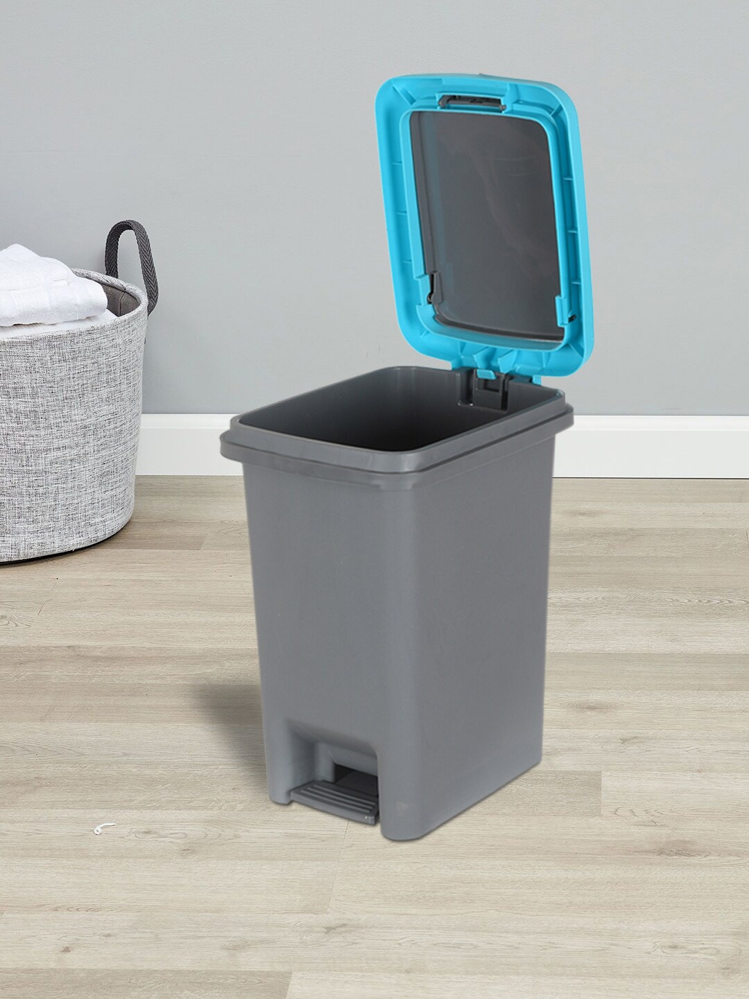 

Kuber Industries Grey & Blue Solid Plastic Push And Pedal Dustbin With Lid & Handle