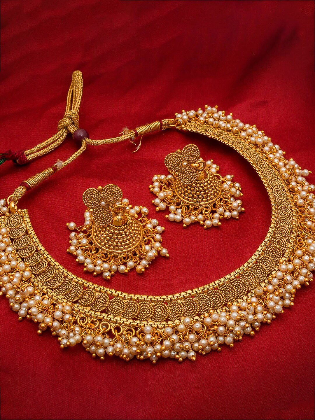 

aadita Gold-Plated White Pearl Beaded Temple Jewellery Set