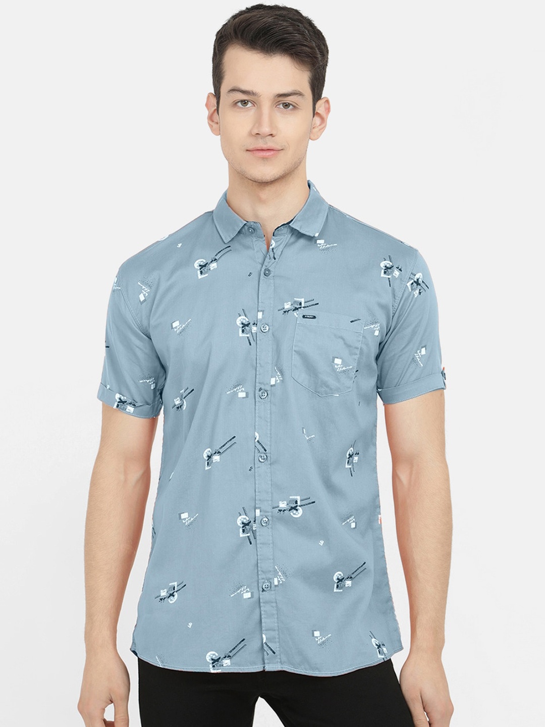 

V2 Value & Variety Men Blue Printed Pure Cotton Slim Fit Casual Shirt
