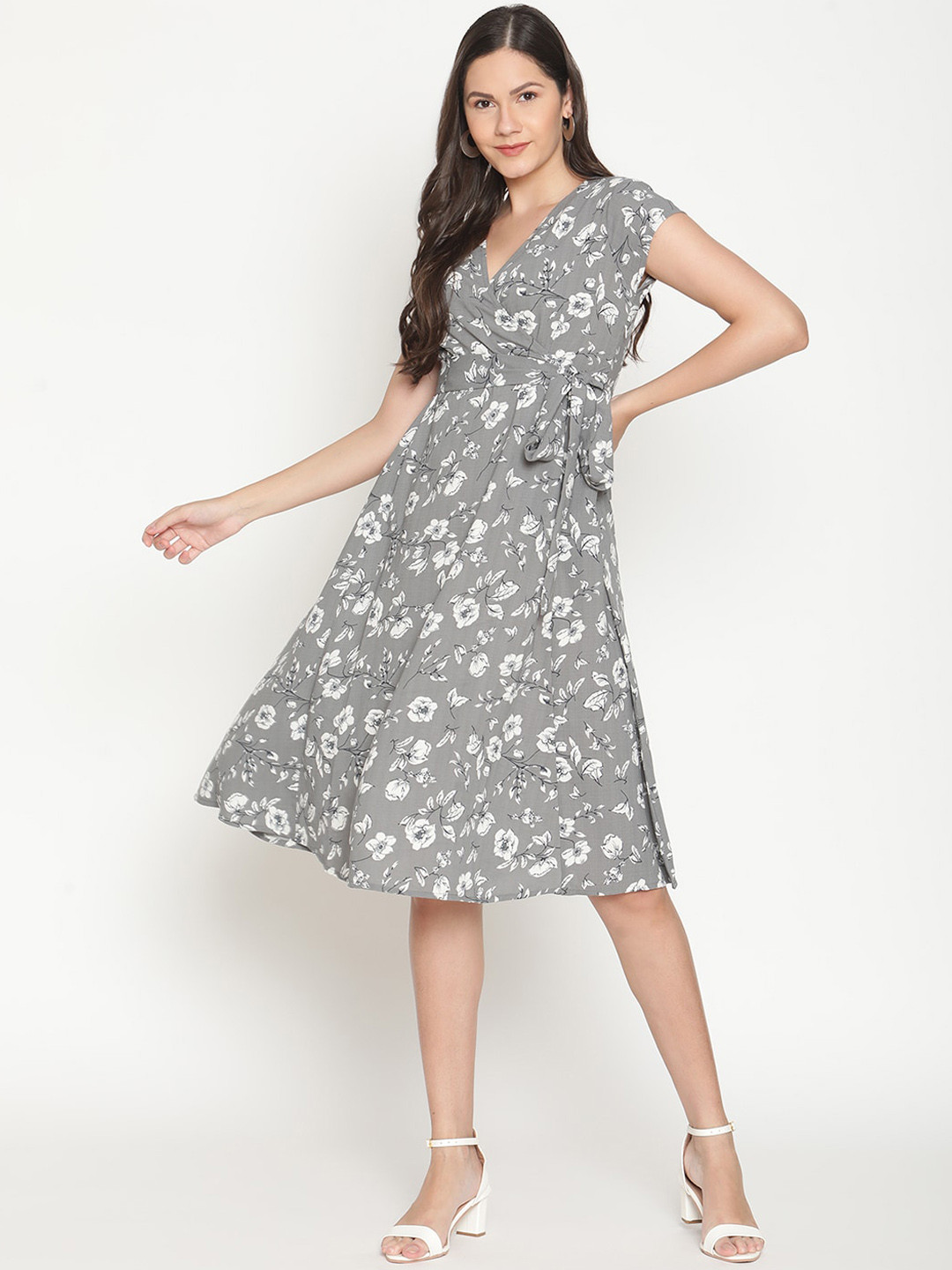 

THREAD MUSTER Grey & White Floral Crepe Knee-Length Wrap Dress