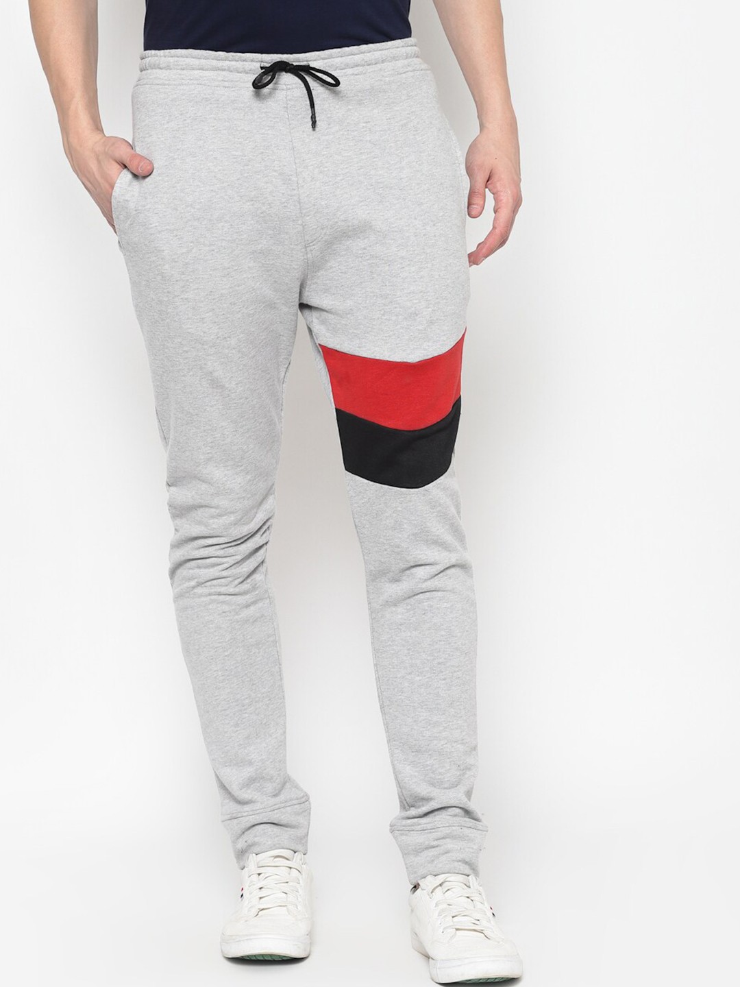 

PAUSE SPORT Men Grey Solid Anti-Microbial Slim-Fit Cotton Joggers