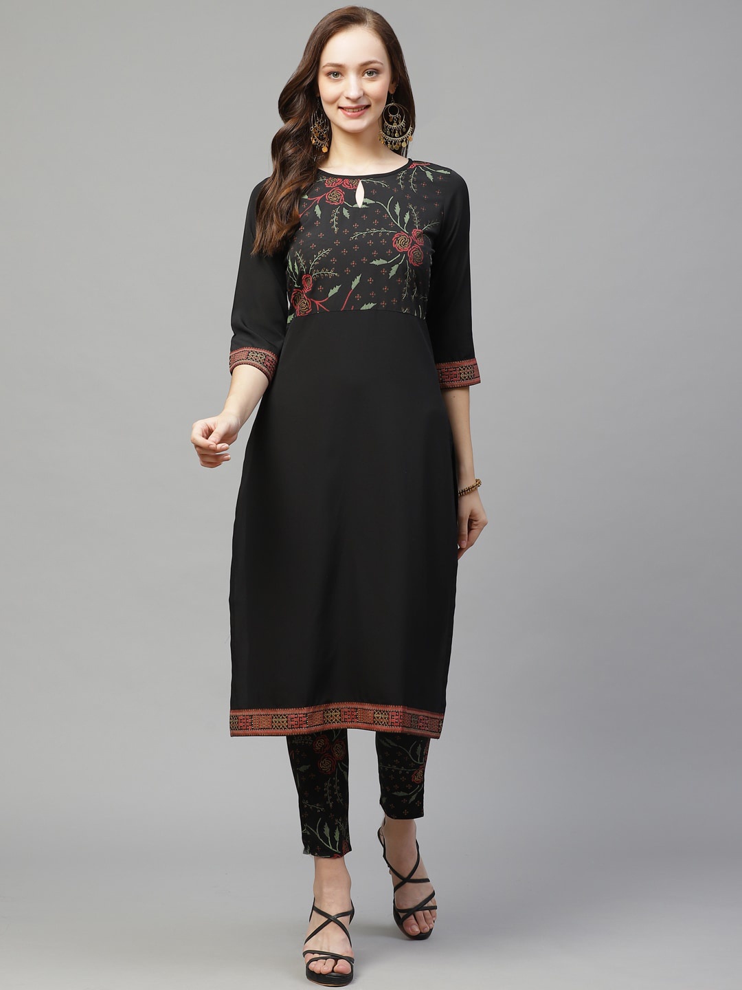 

ZIYAA Women Black & Green Floral Yoke Design Keyhole Neck Floral Crepe Kurta