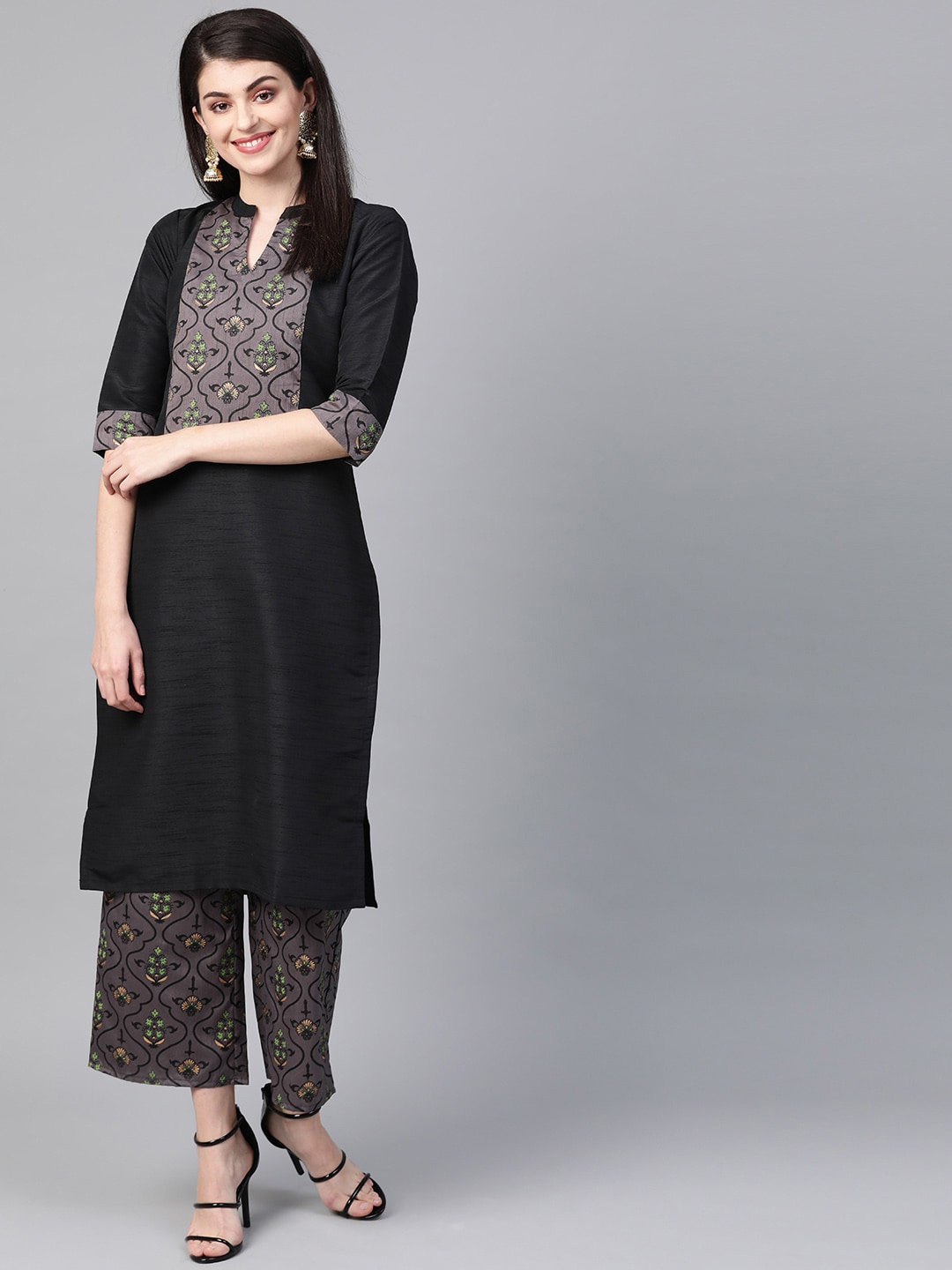 

ZIYAA Women Black & Grey Floral Yoke Design Kurta