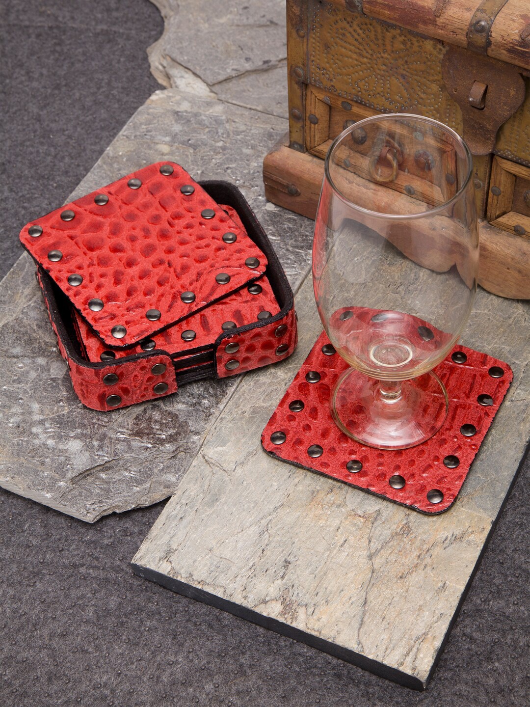 

IMUR Set Of 6 Red Textured Leather Coasters