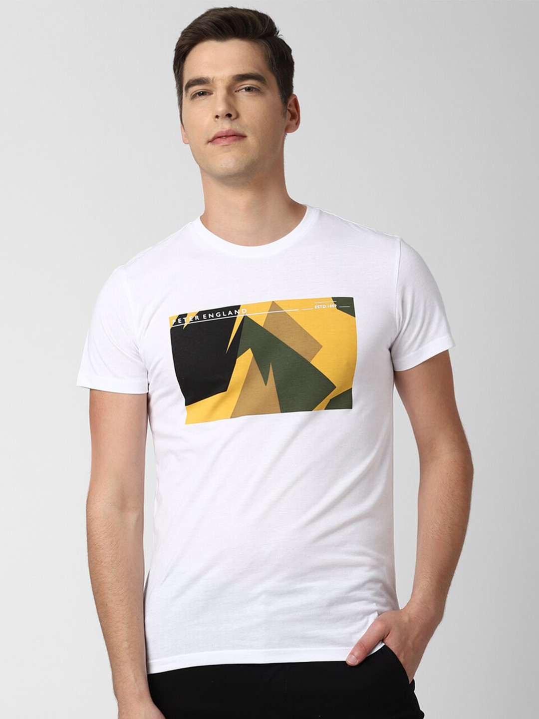 

Peter England Casuals Men White Typography Printed Slim Fit T-shirt