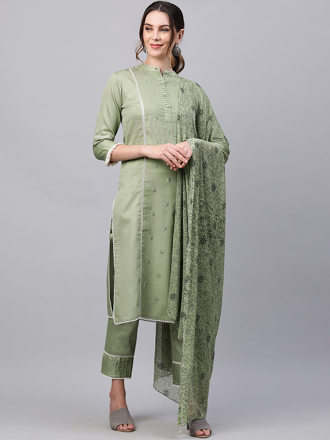 

Indo Era Women Green Floral Embroidered Panelled Thread Work Pure Cotton Kurta with Trousers & With Dupatta