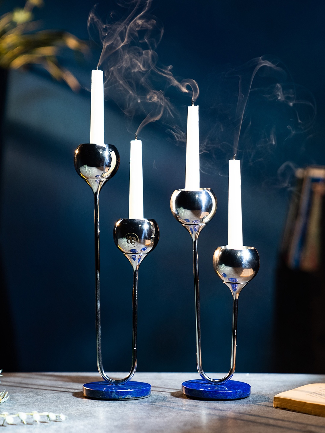 

ARTTDINOX Silver-Toned & Black Stainless Steel Poppy Candle Holder