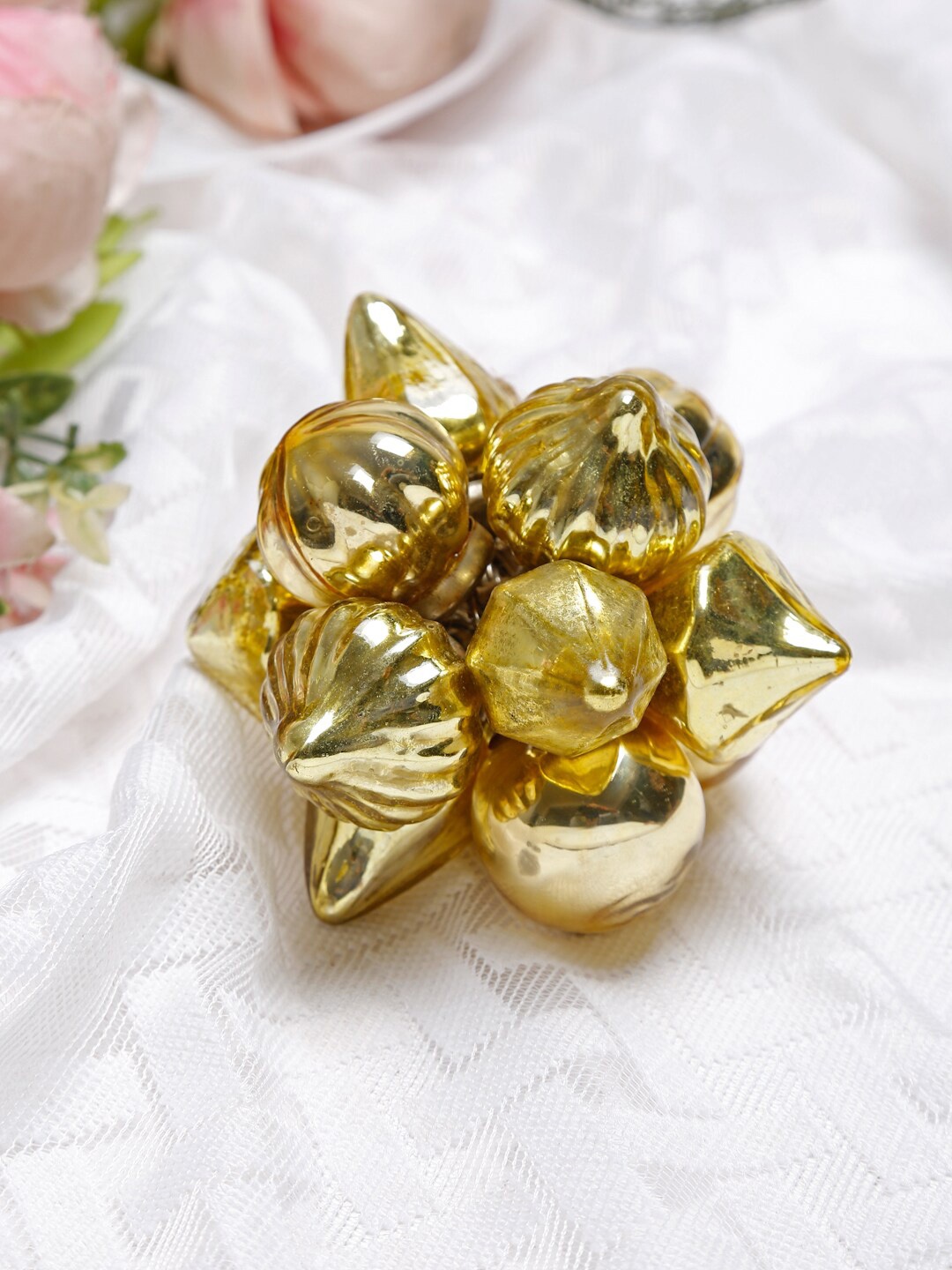 Fabindia Gold-Coloured Glass Chrismtas Eve Showpiece