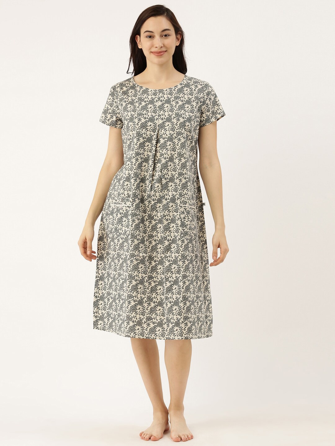 

Bannos Swagger Grey Printed Nightdress