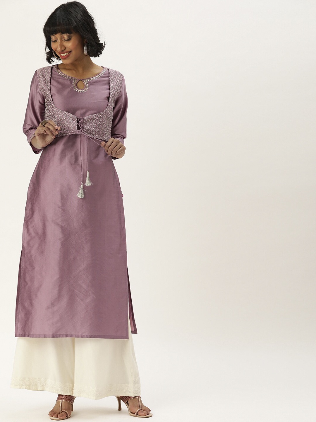 

Varanga Women Mauve Ethnic Motifs Yoke Design Keyhole Neck Thread Work Kurta