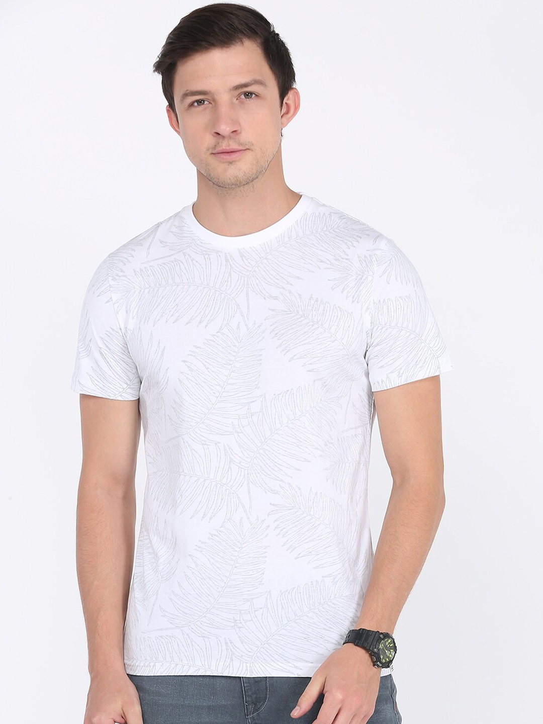 

Lee Men White Floral Printed Tropical T-shirt