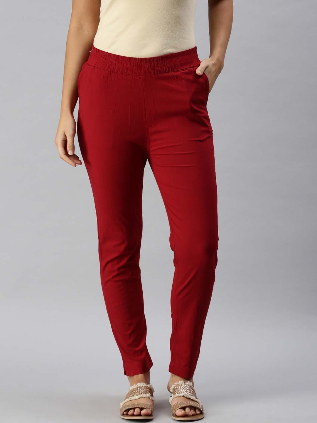 

Soch Women Red Pure Crepe Regular Trousers