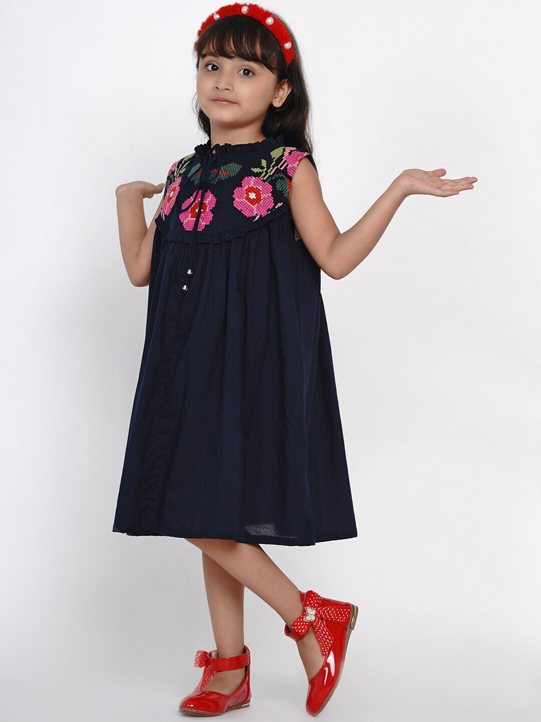 

Bitiya by Bhama Navy Blue Floral Embroidered Tie-Up Neck A-Line Dress