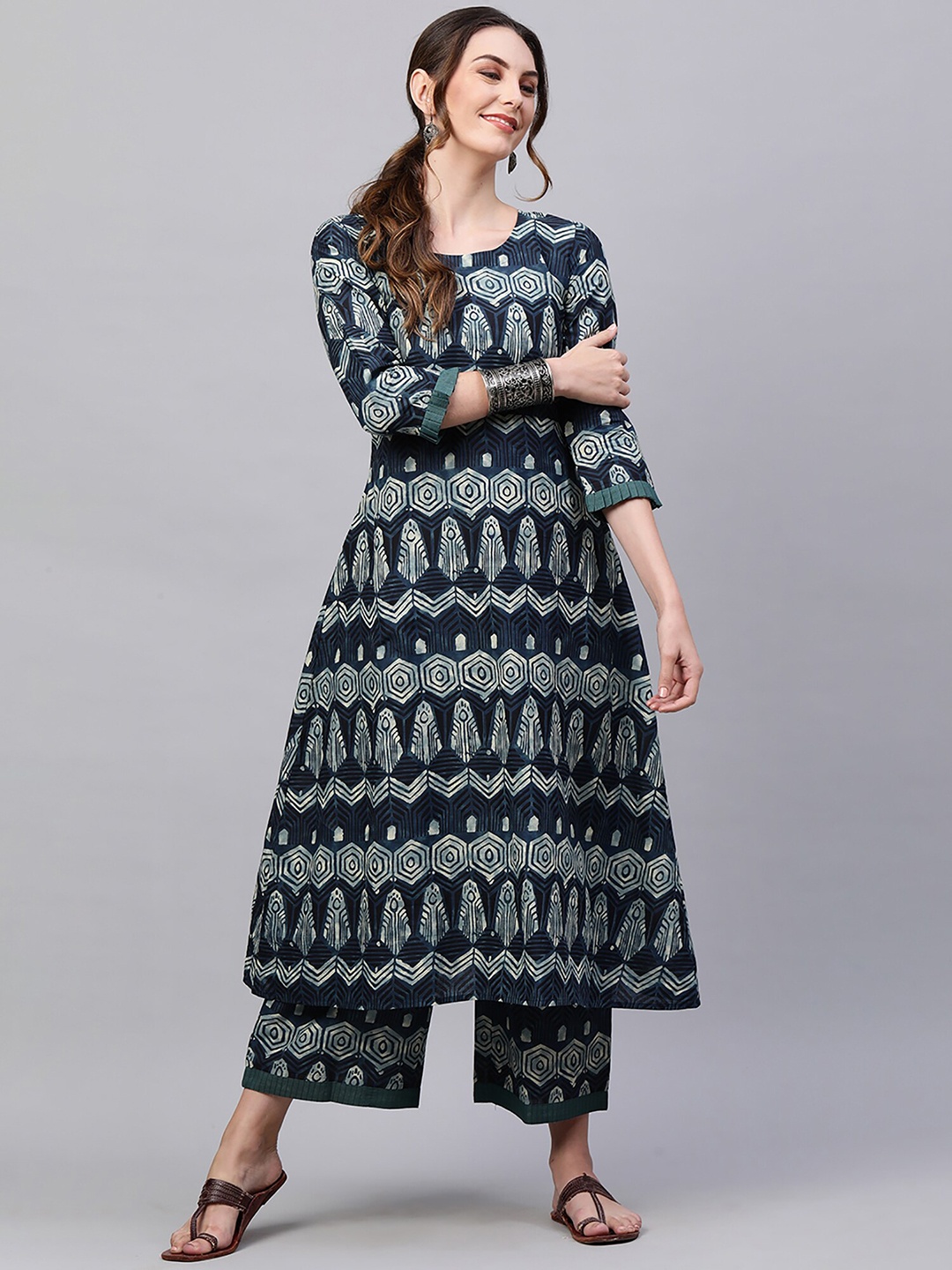 

Indo Era Women Navy Blue Ethnic Motifs Printed Pure Cotton Kurta with Palazzos