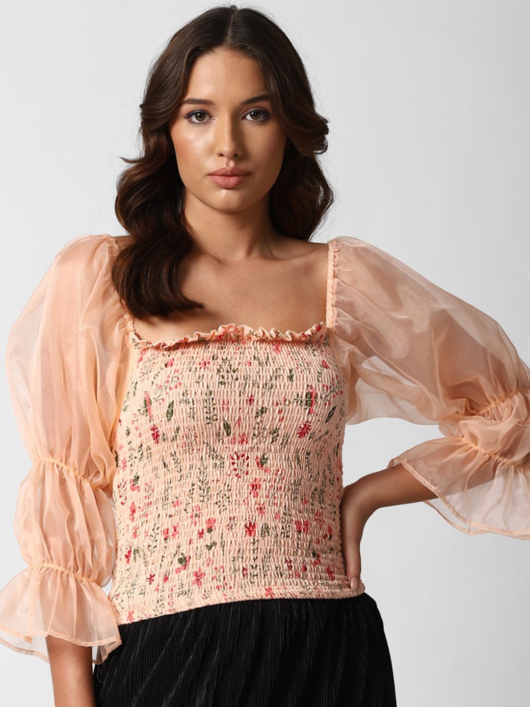 

FOREVER 21 Pink & Green Floral Puff Sleeve Smocked Top