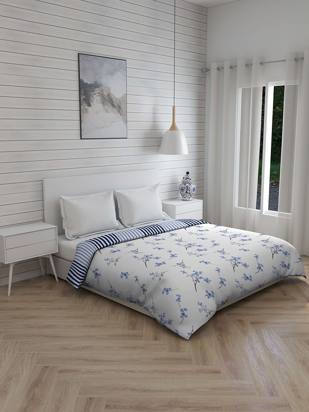 Layers White & Blue Floral AC Room 120 GSM Double Bed Comforter