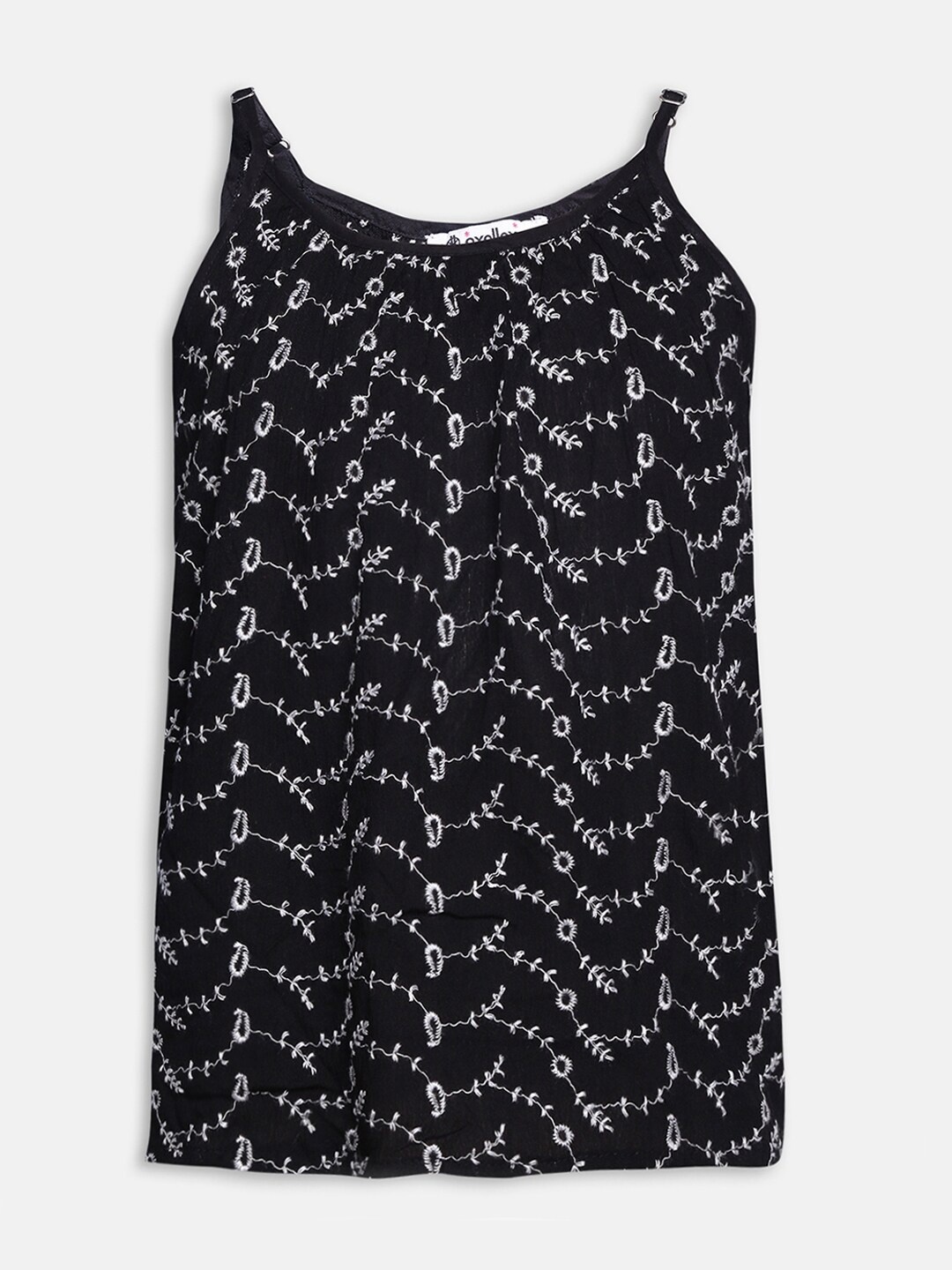 

Oxolloxo Black & White Embroidered Regular Top