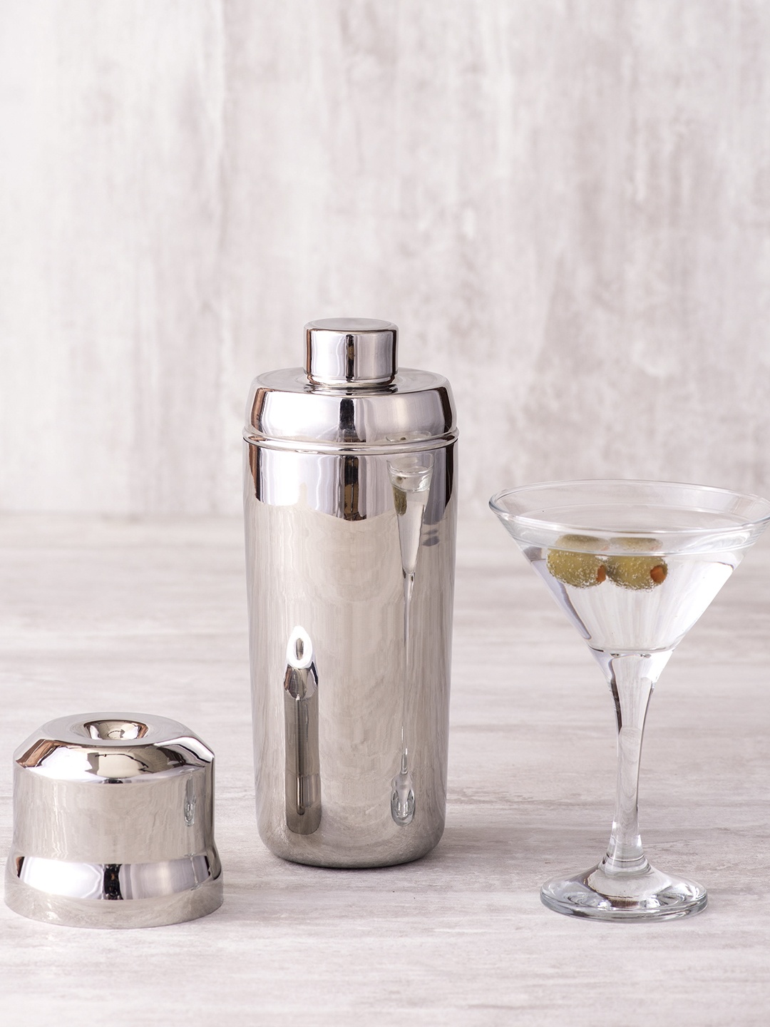 

ARTTDINOX Steel-Toned Solid Stainless Steel Round One Cocktail Shaker