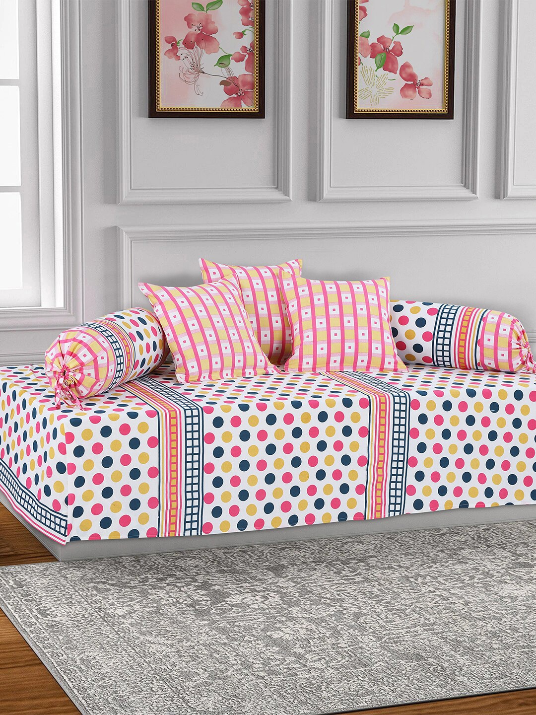

Salona Bichona Set Of 6 White & Pink Printed Bedsheet With Bolster & Cushion Covers
