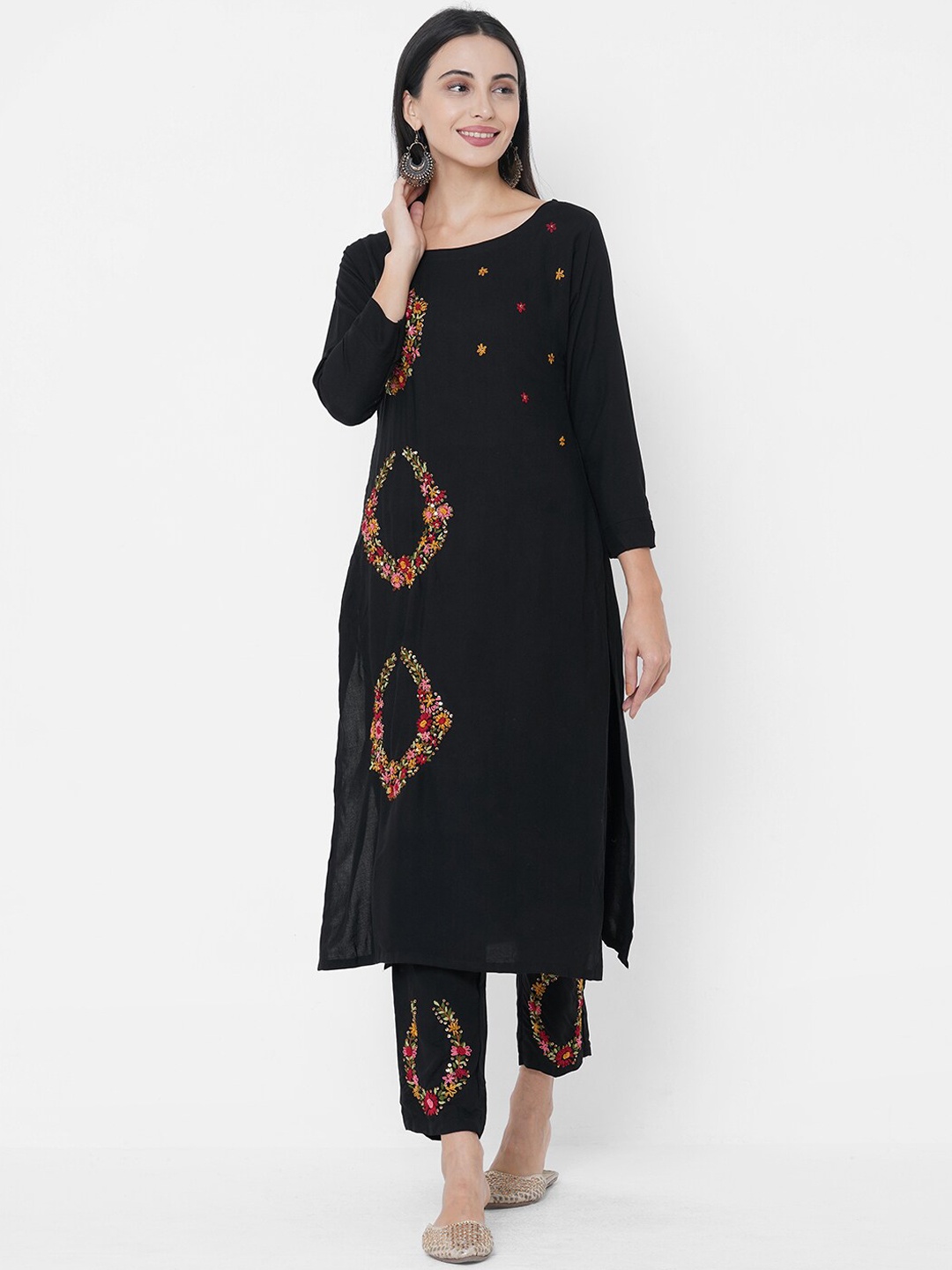 

FASHOR Women Black Kurti with Trousers