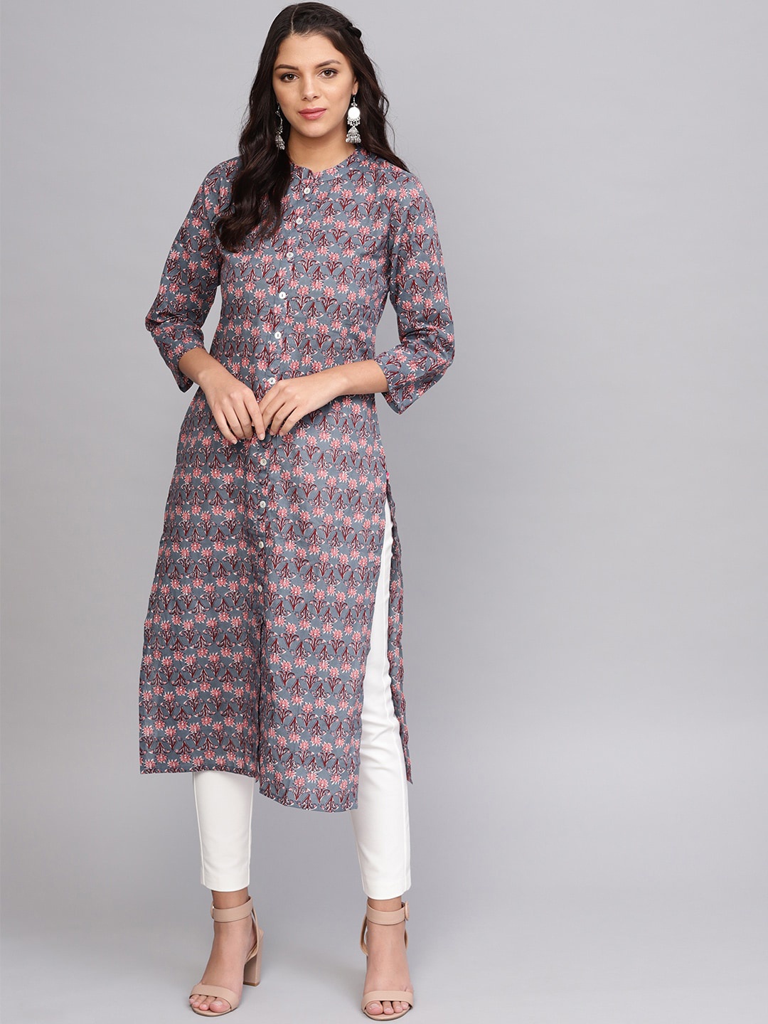 

Varanga Women Grey Ethnic Motifs Printed Thread Work Kurta