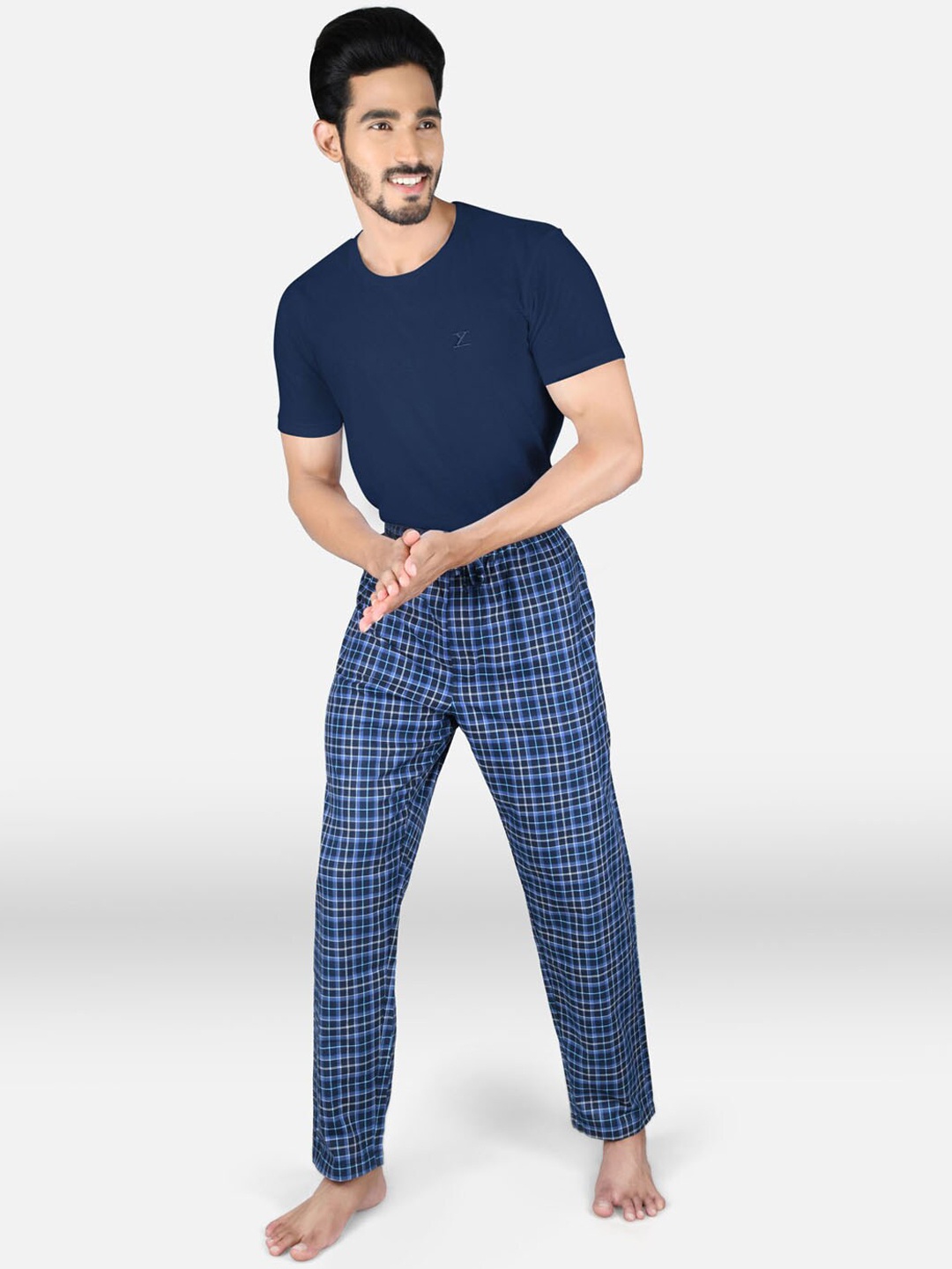 

XYXX Men Blue & White Night suit