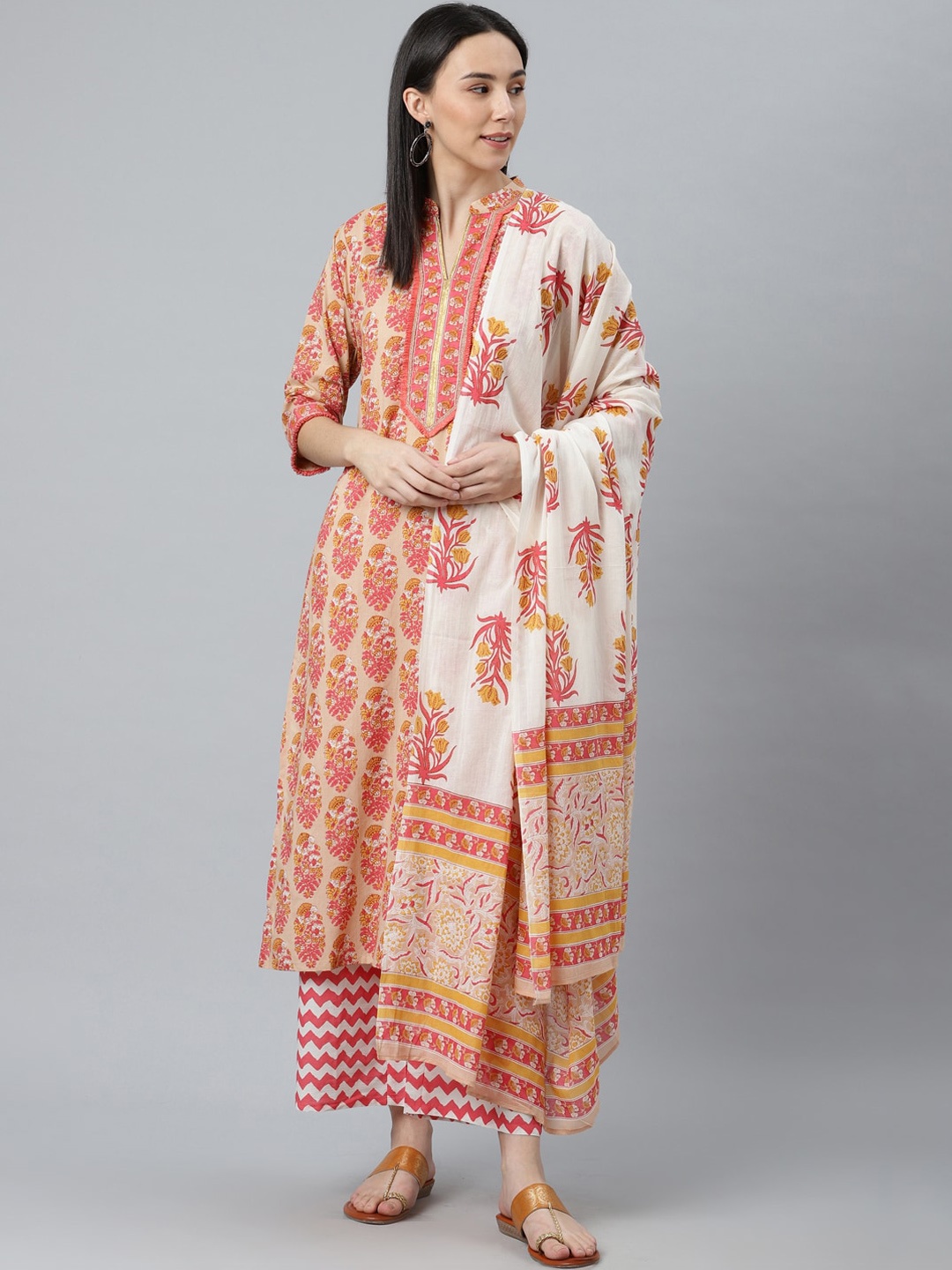

Libas Women Multi Floral Panelled Pure Cotton Kurta with Trousers & With Dupatta