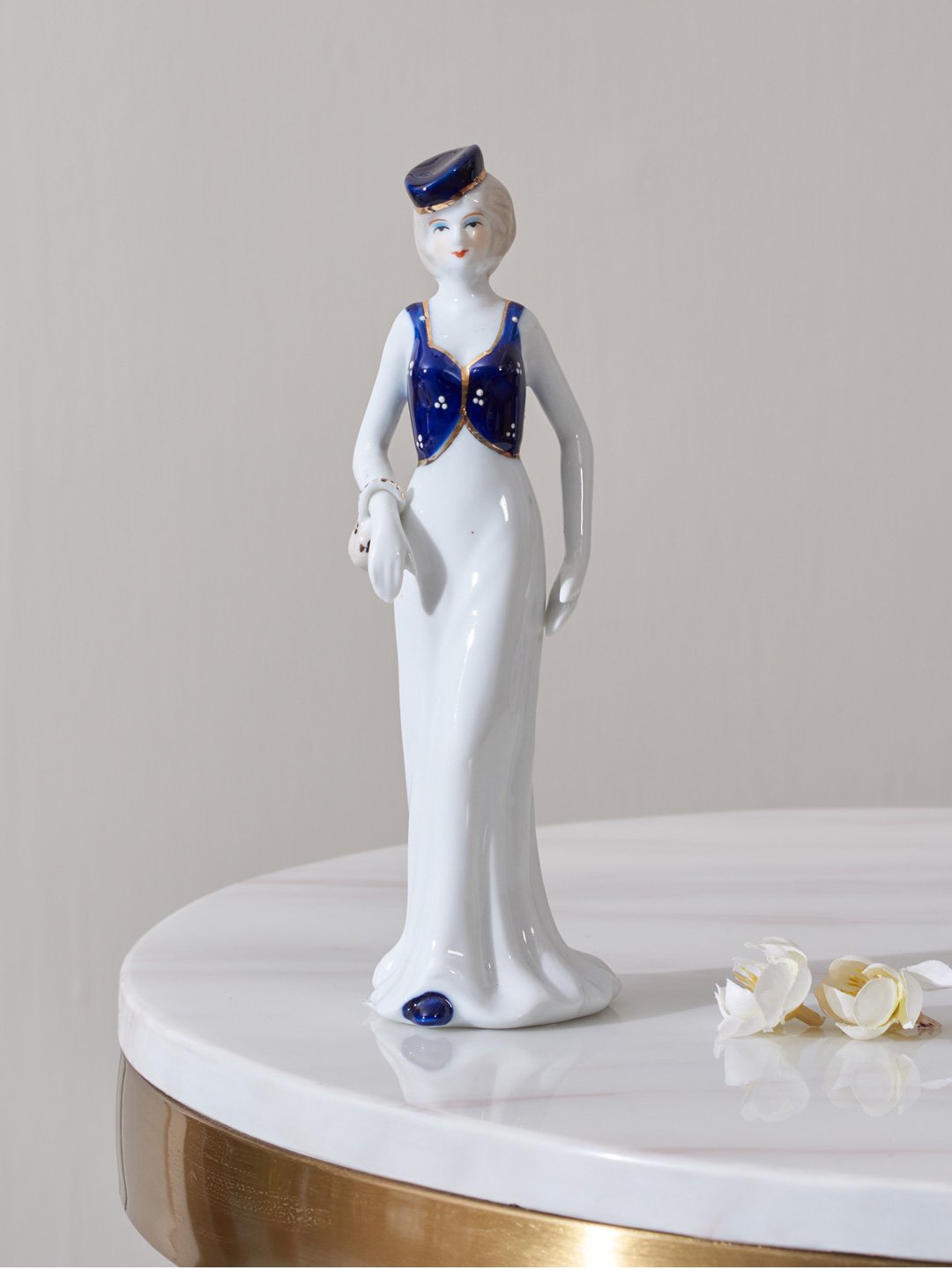 

THEDECORKART White & Blue Victorian Lady Fine Porcelain Figurine Showpiece