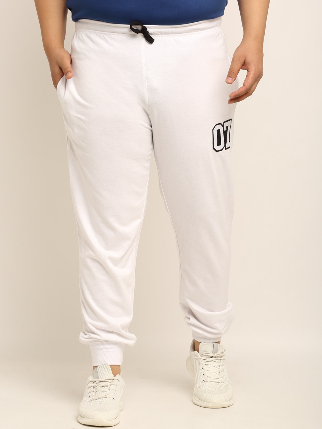 

Rodzen Men White Solid Cotton Slim-Fit Joggers