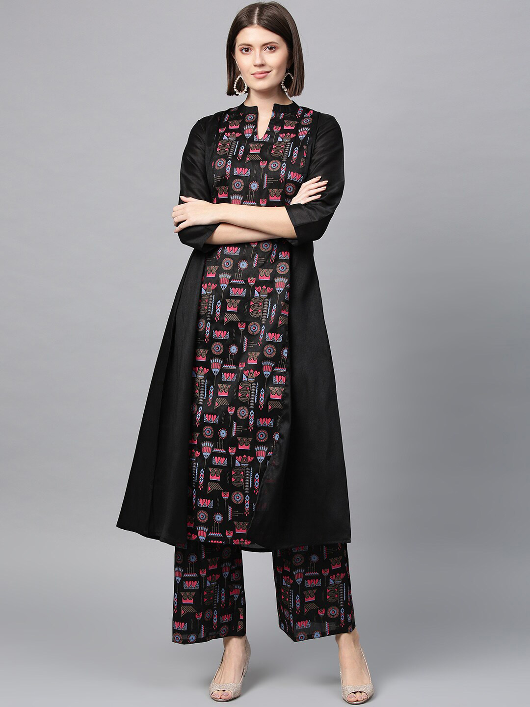 

Ziyaa Women Black Tribal Printed Kurta