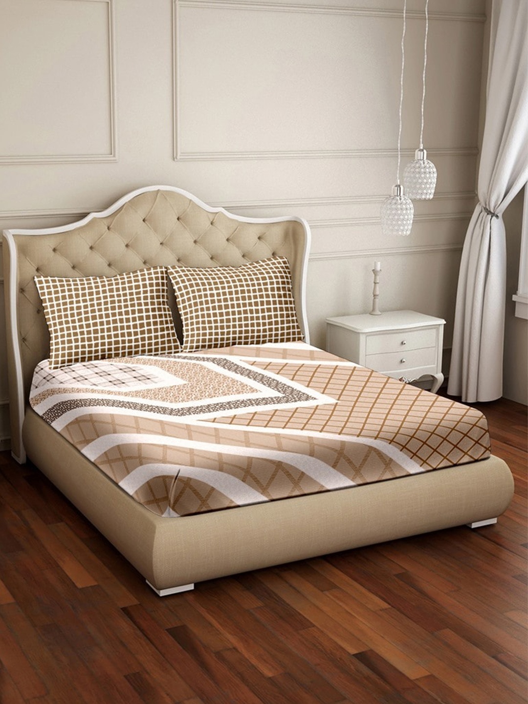 

BELLA CASA Brown & White Geometric 250 TC King Bedsheet with 2 Pillow Covers