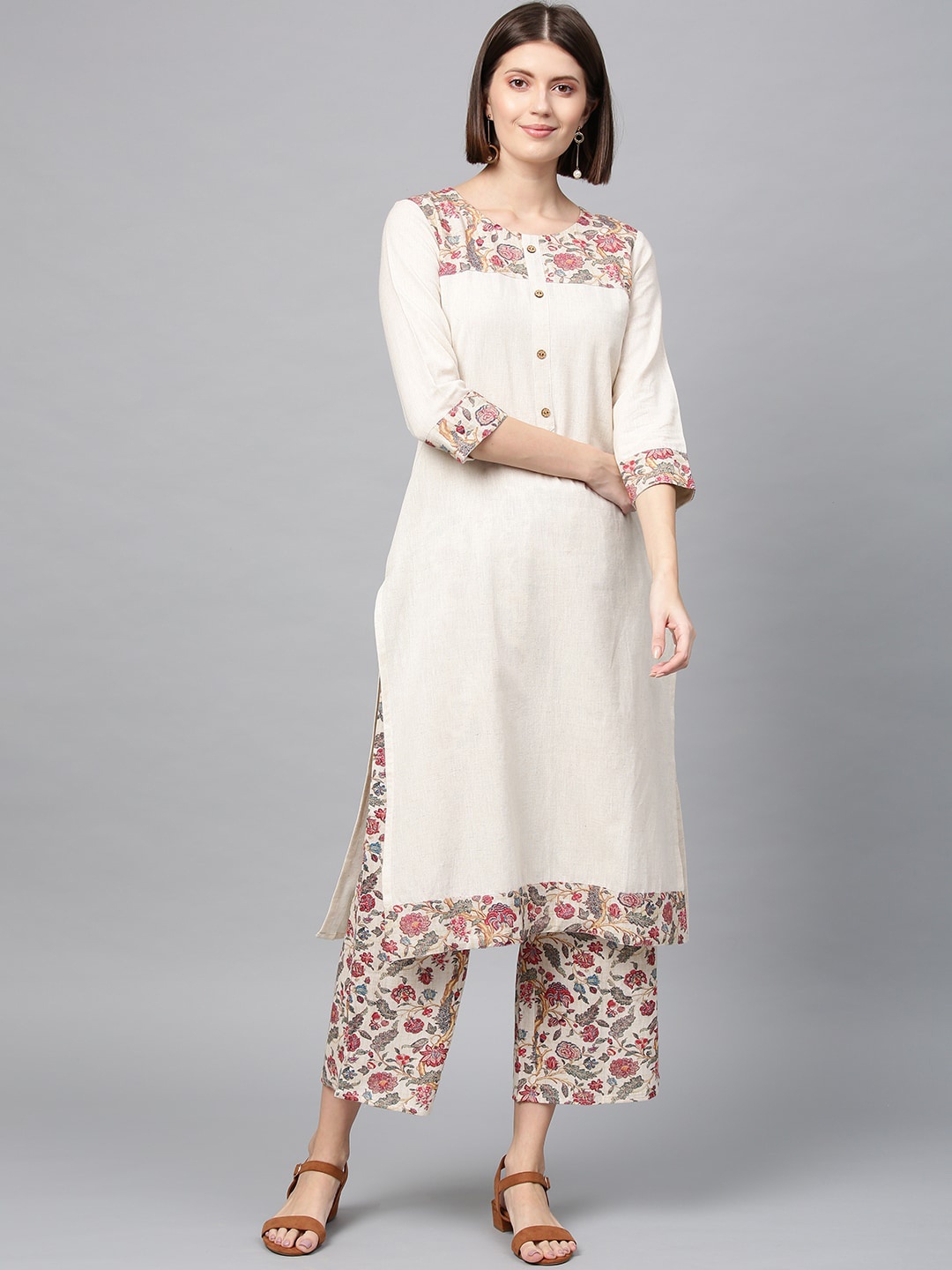 

ZIYAA Women Off White Geometric Yoke Design Flared Sleeves Thread Work Kurta