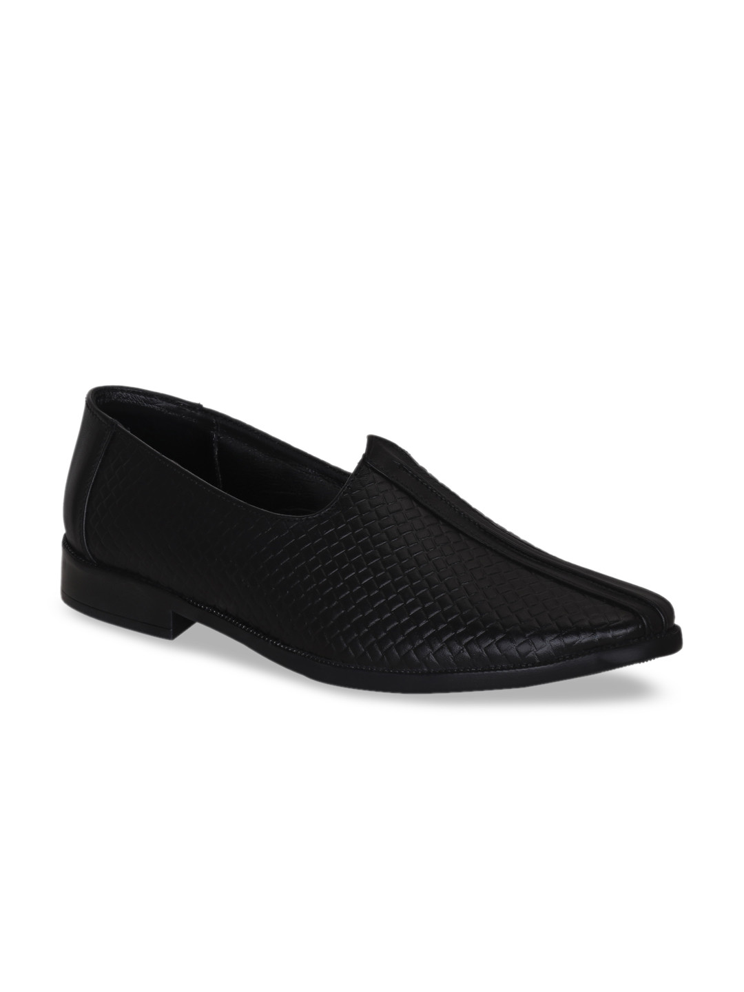 

Get Glamr Men Black Textured Leather Loafers