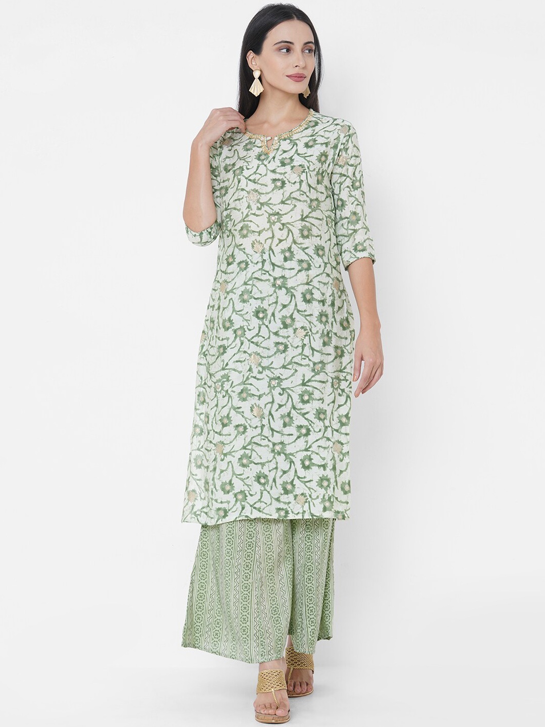 

FASHOR Women Green Floral Printed Chanderi Silk Kurta with Trousers & With Dupatta