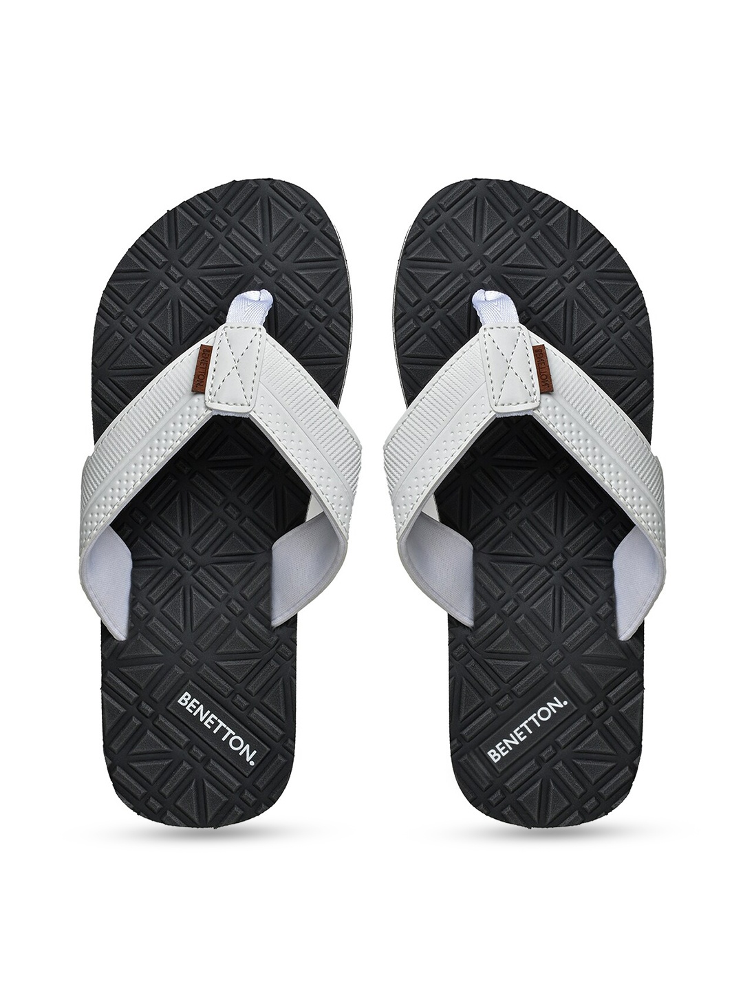 

United Colors of Benetton Men White & Black Textured Thong Flip-Flops