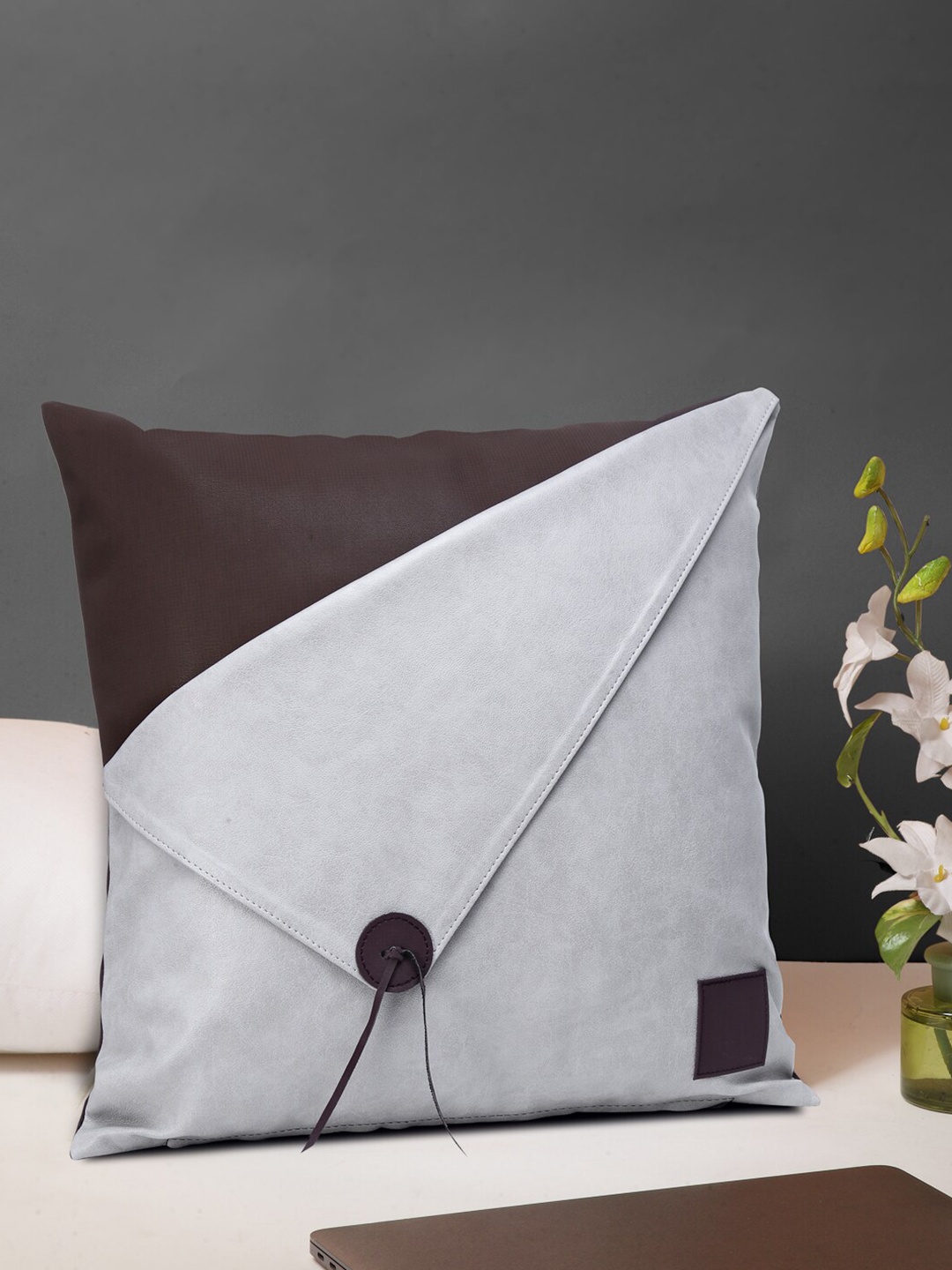 

IMUR Brown & Grey Colourblocked Square Cushion Covers